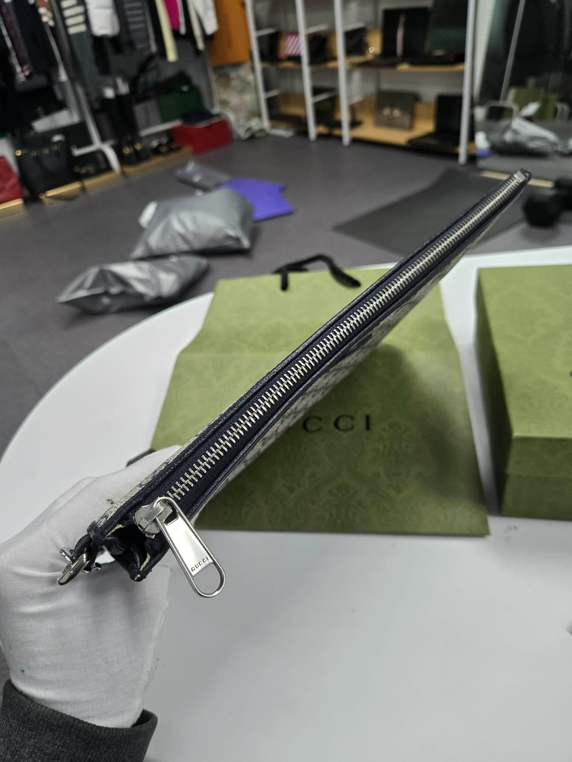 [A급컨디션] 구찌 인터로킹 클러치백 상품이미지3