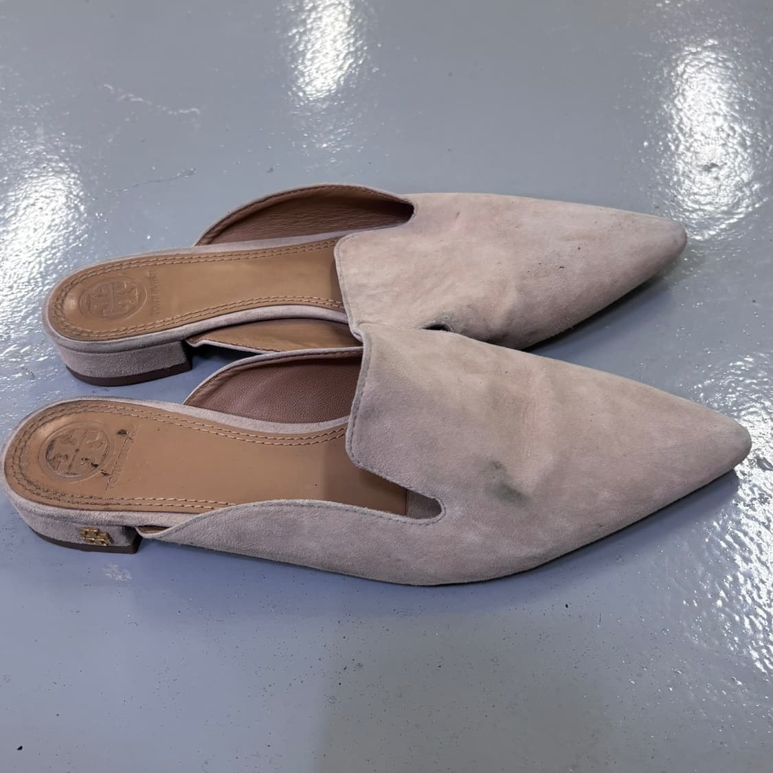 6 1/2 토리버치 스웨이드 뮬 0310E 상품이미지2