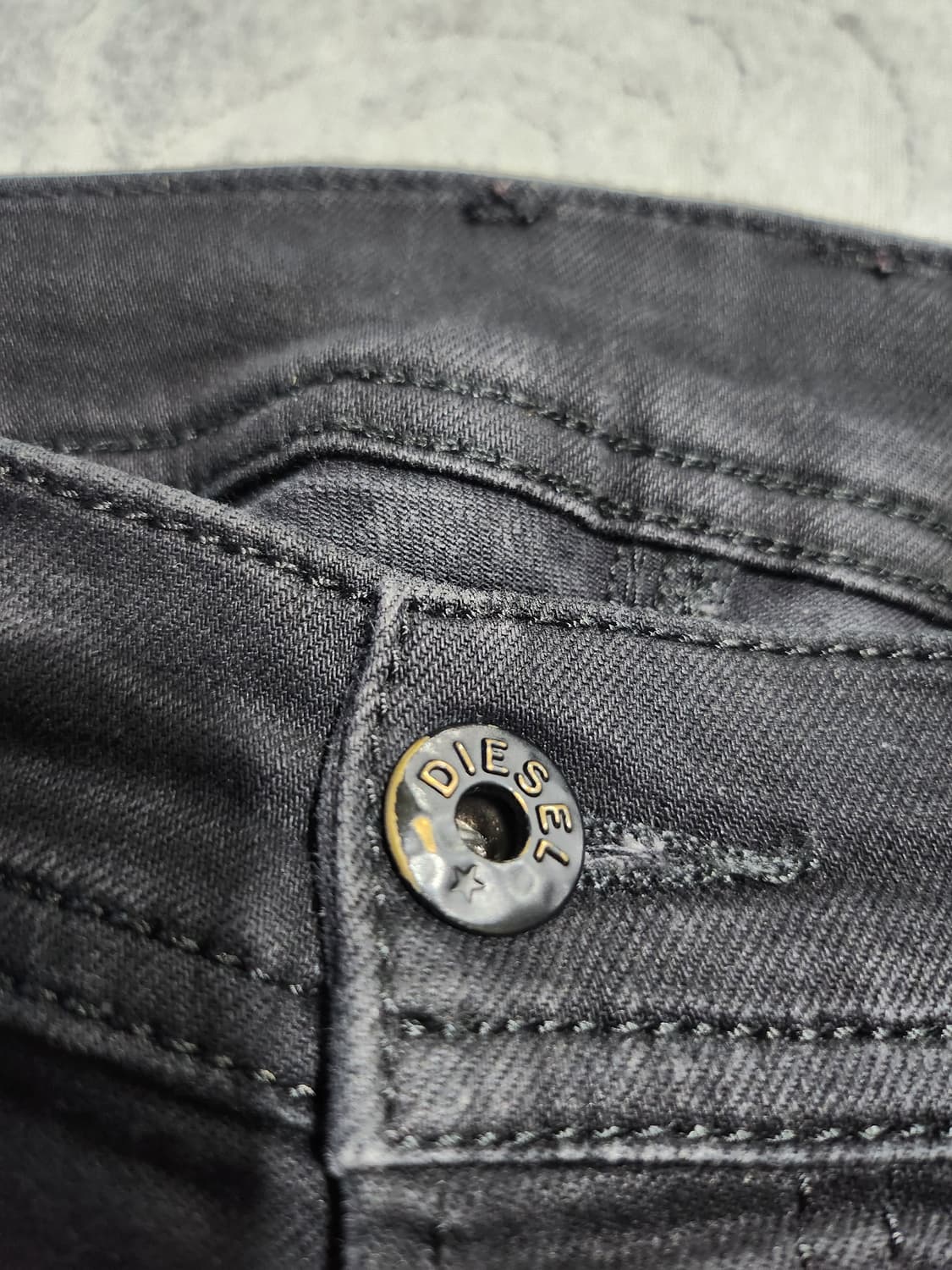 디젤 블랙진 슬림핏 데님 팬츠-32 상품이미지8