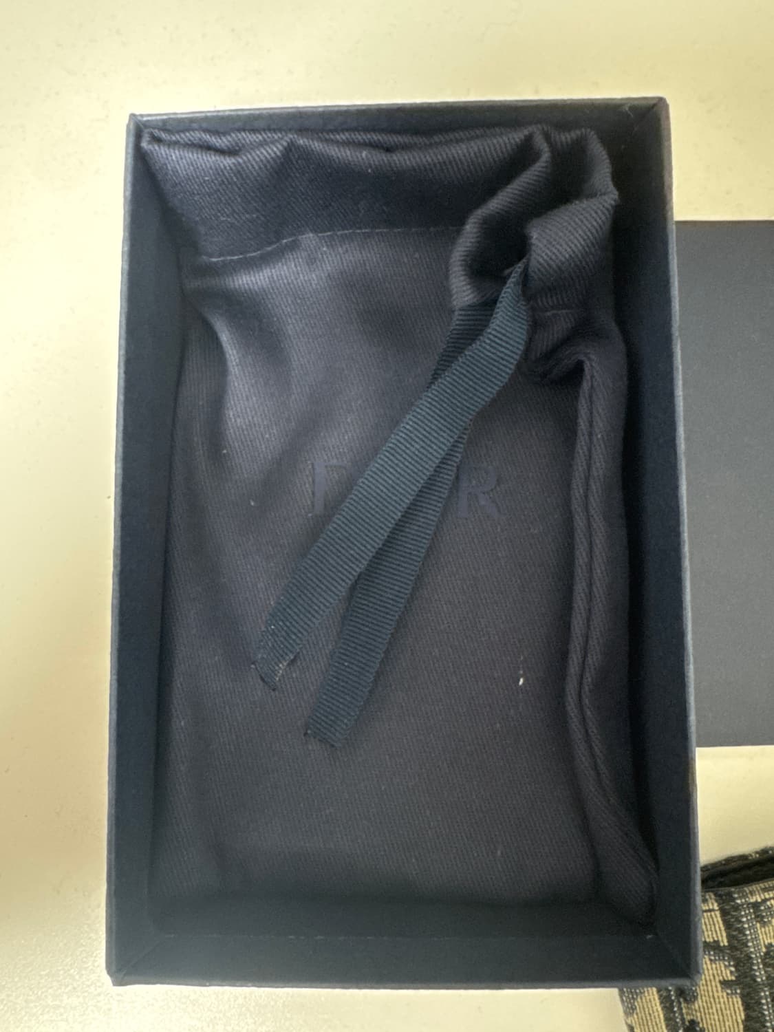디올 오블리크 지갑 상품이미지2