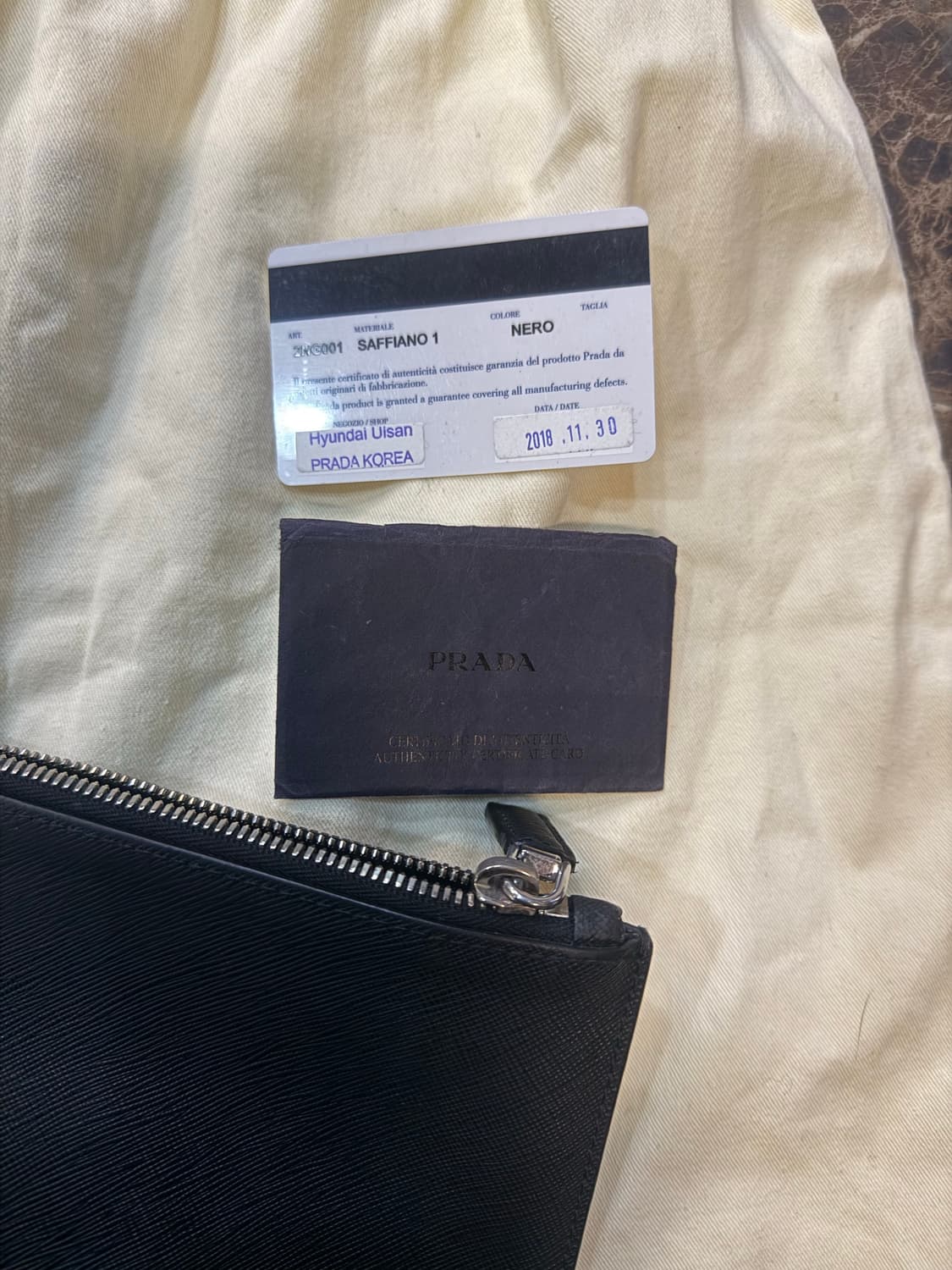 정품 프라다 사피아노 클러치 팝니다 상품이미지10