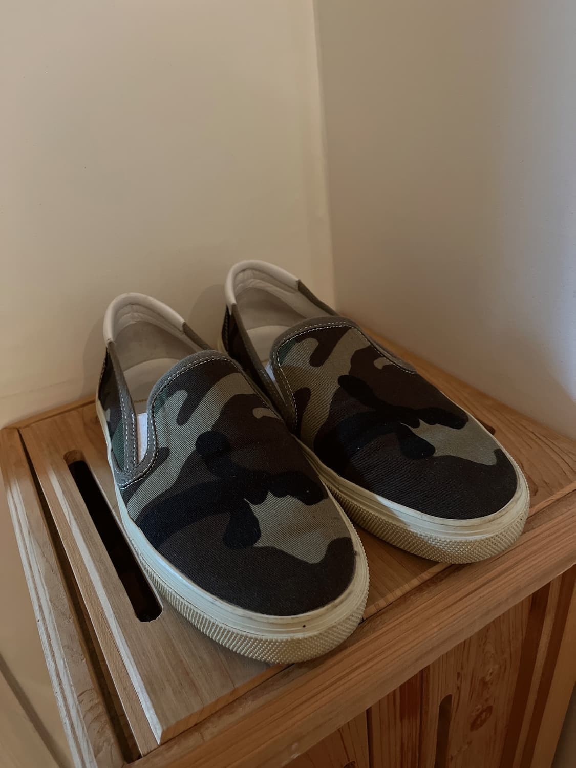 생로랑 카모플라쥬 슬립온 상품이미지1