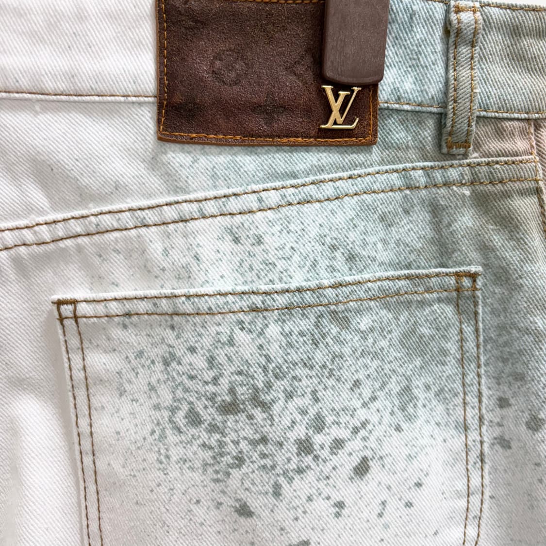 [31]루이비통 LV 스프레이 데님 팬츠 상품이미지2