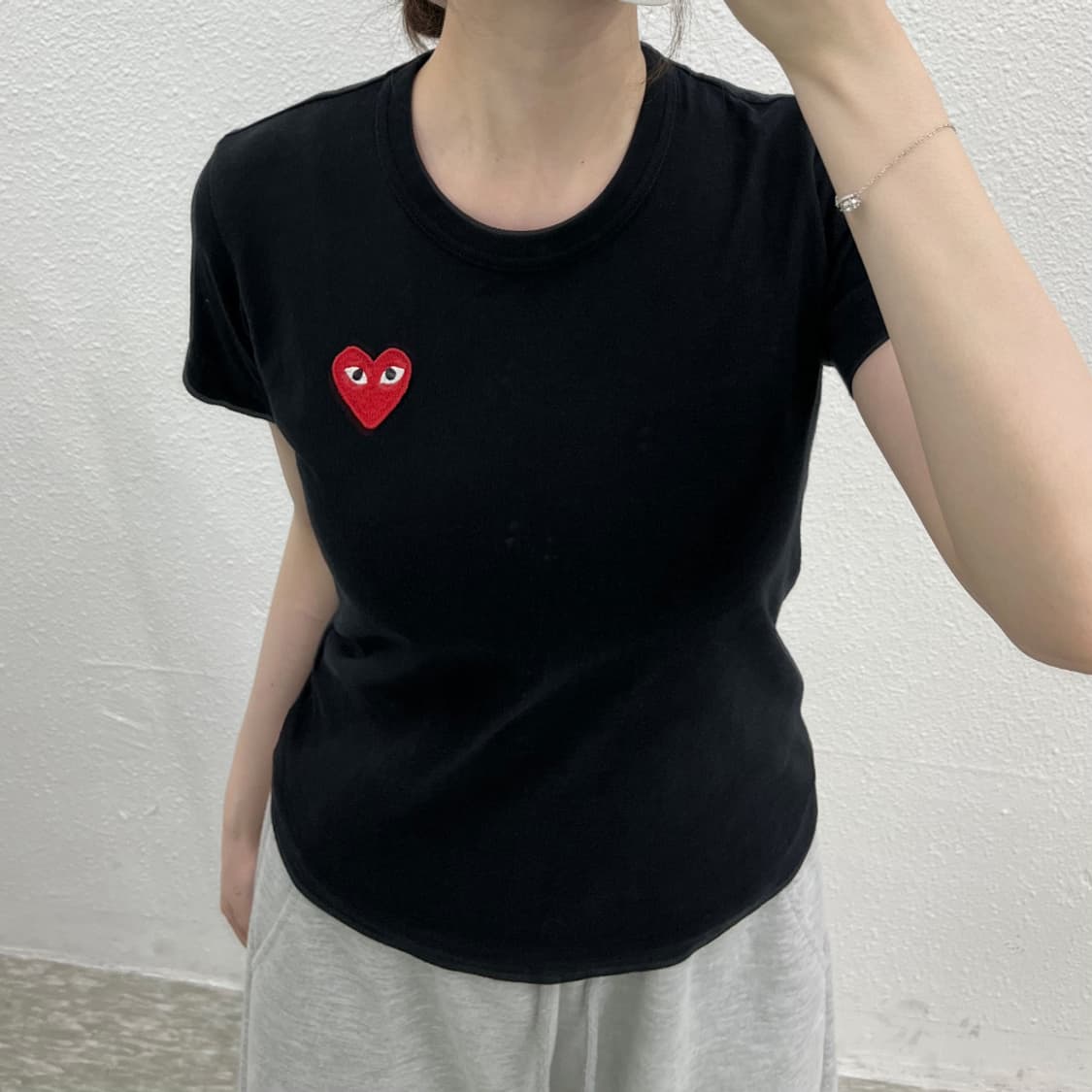 꼼데가르송 레드와펜 블랙 반팔 S 상품이미지5