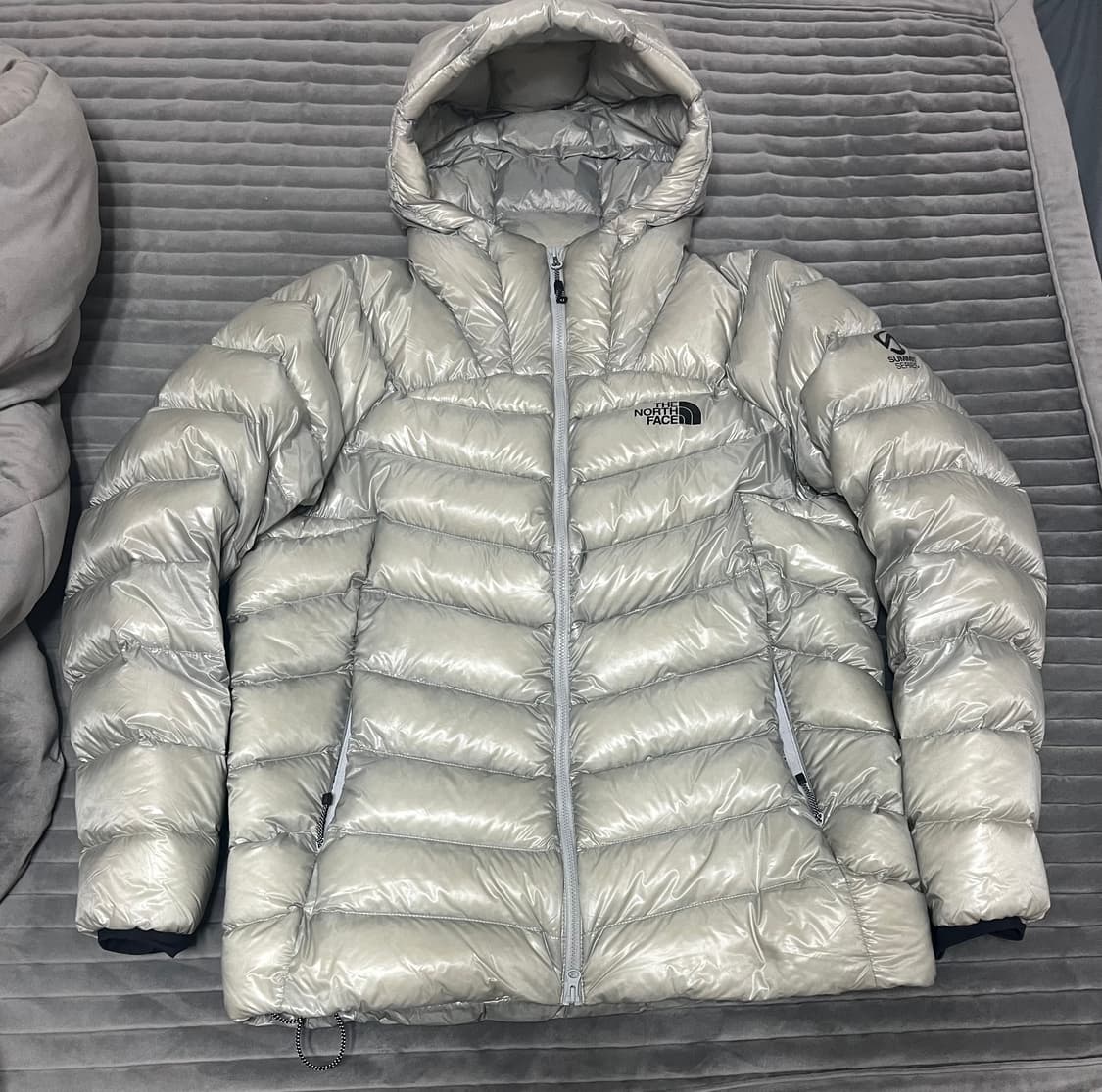 노스페이스 마테호른 라이트다운 실버 M 상품이미지1
