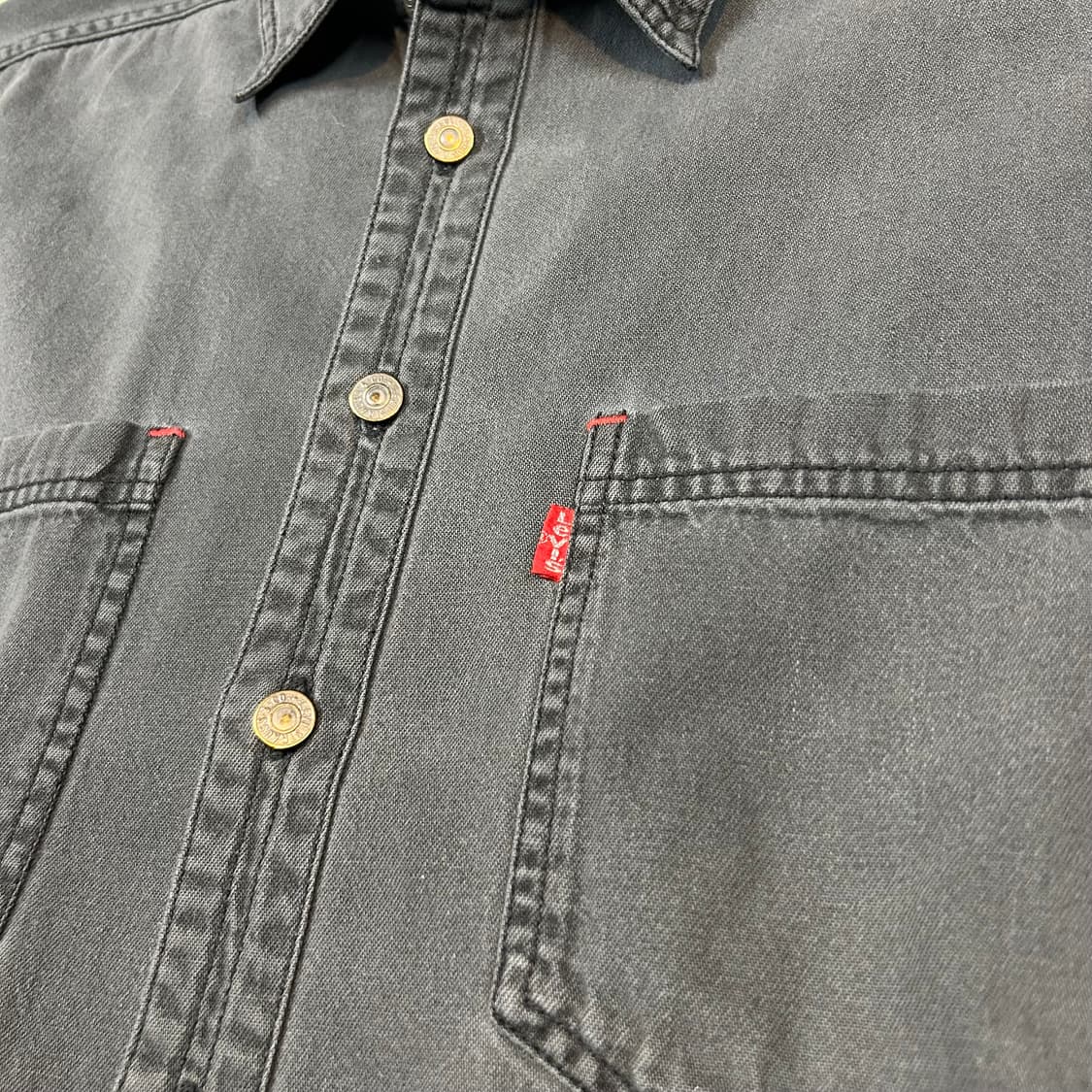 L) 리바이스 흑청 투포켓 워크 데님 셔츠 자켓 T버튼 타입 상품이미지3