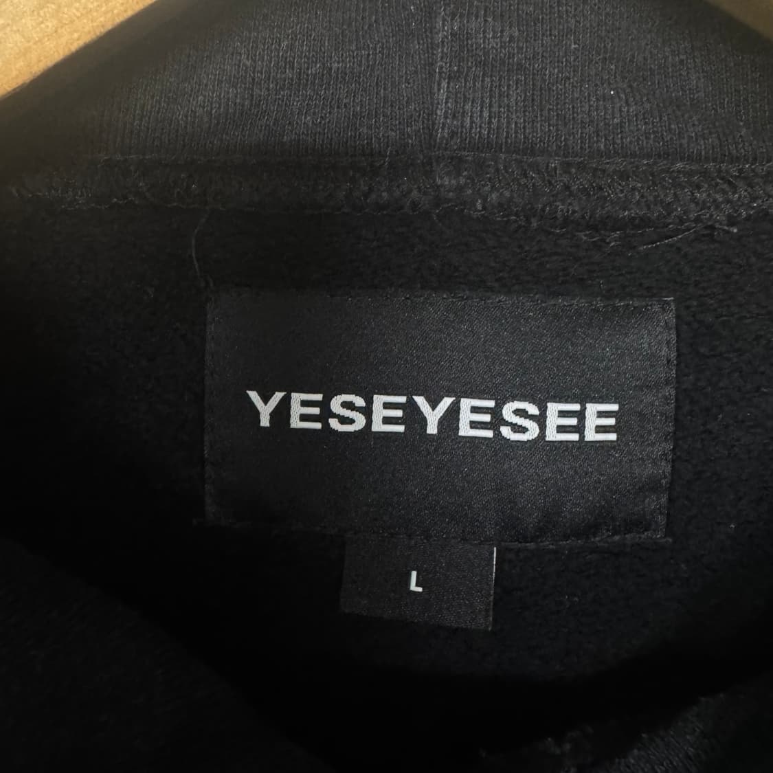 예스아이씨 백로고 후드티 상품이미지4