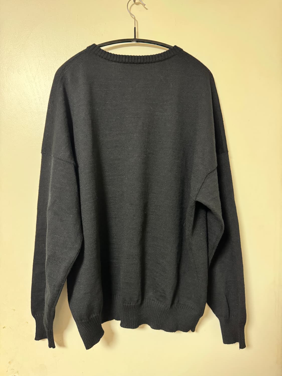 [3] 비즈빔 앰퓰러스 브이넥 니트 블랙 상품이미지5