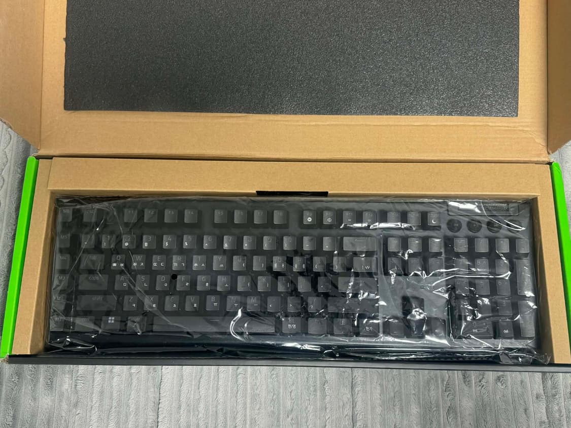 레이저 V4 PRO 게이밍 키보드 상품이미지2