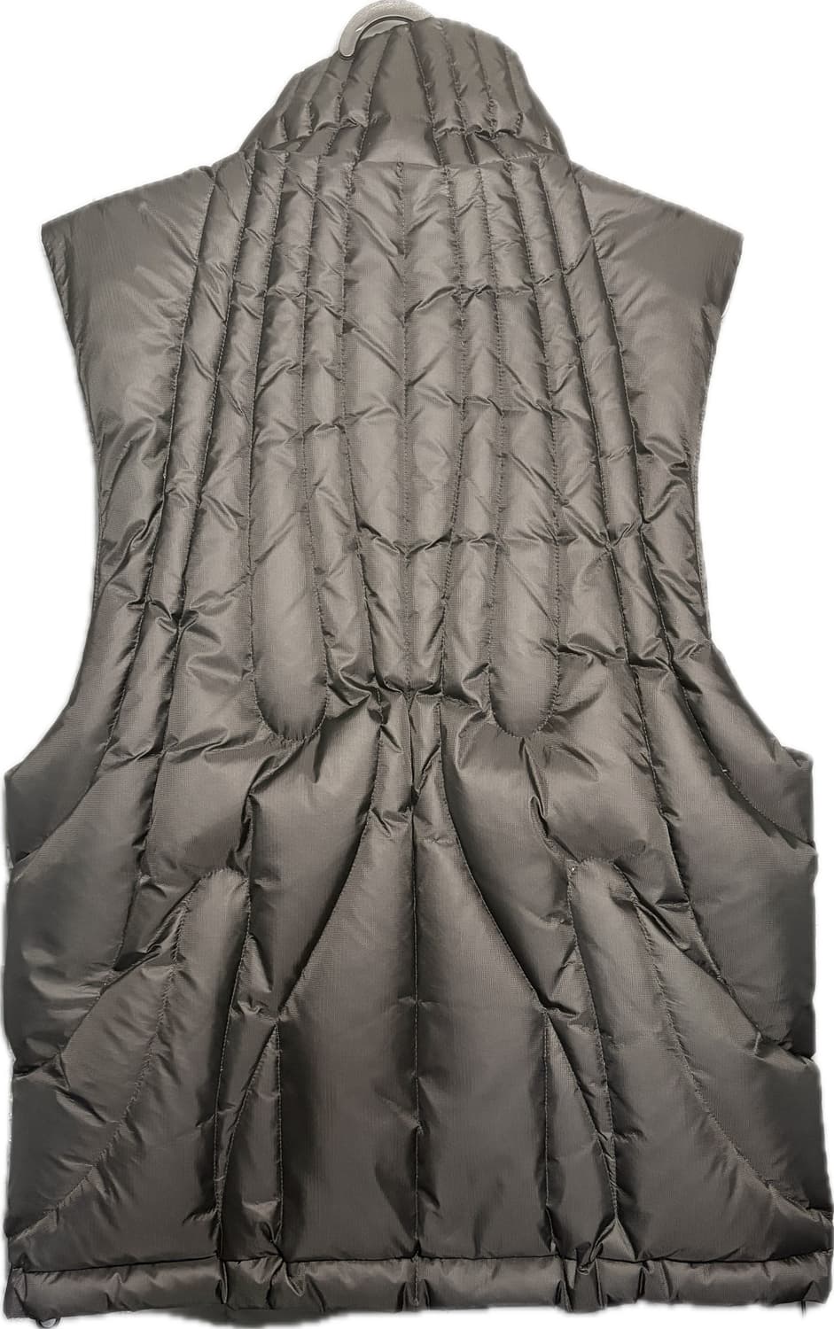 떠그클럽 케이브 구스 다운 베스트 상품이미지2