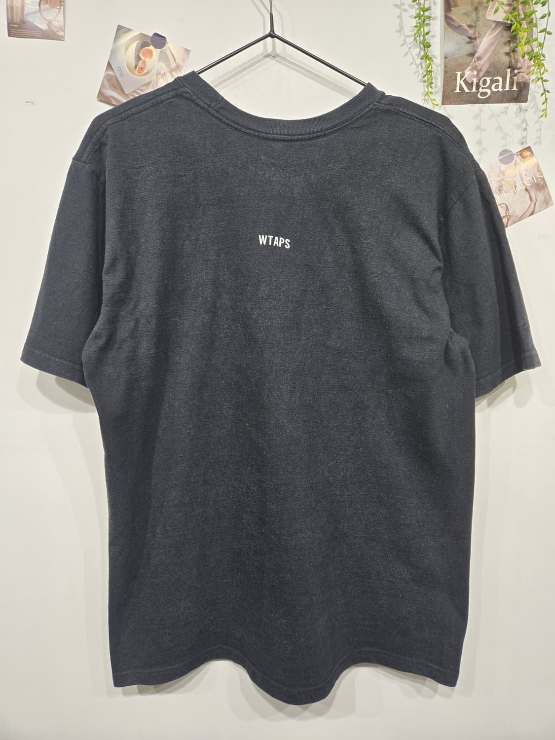 더블탭스 WTAPS 블랙 로고 반팔 티셔츠 상품이미지2