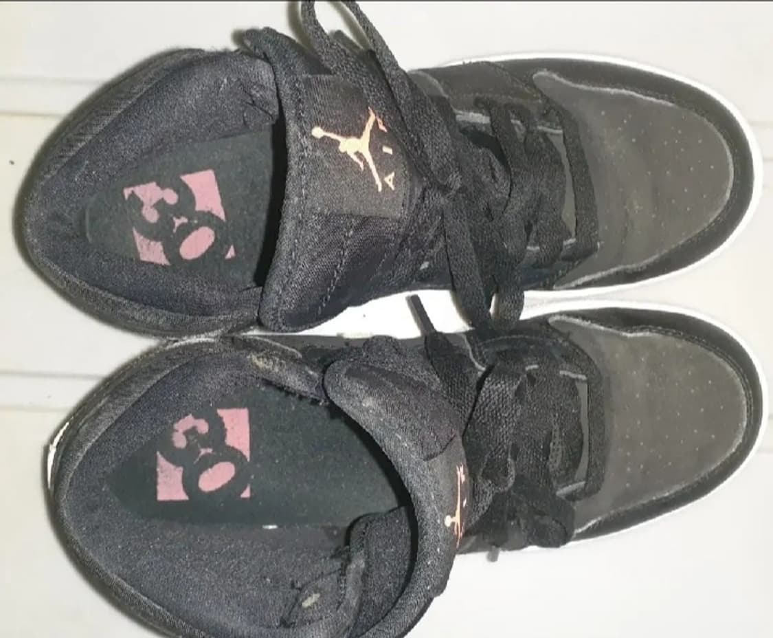 245 GS 조던1 레트로 하이  블랙 핫 라바 상품이미지4