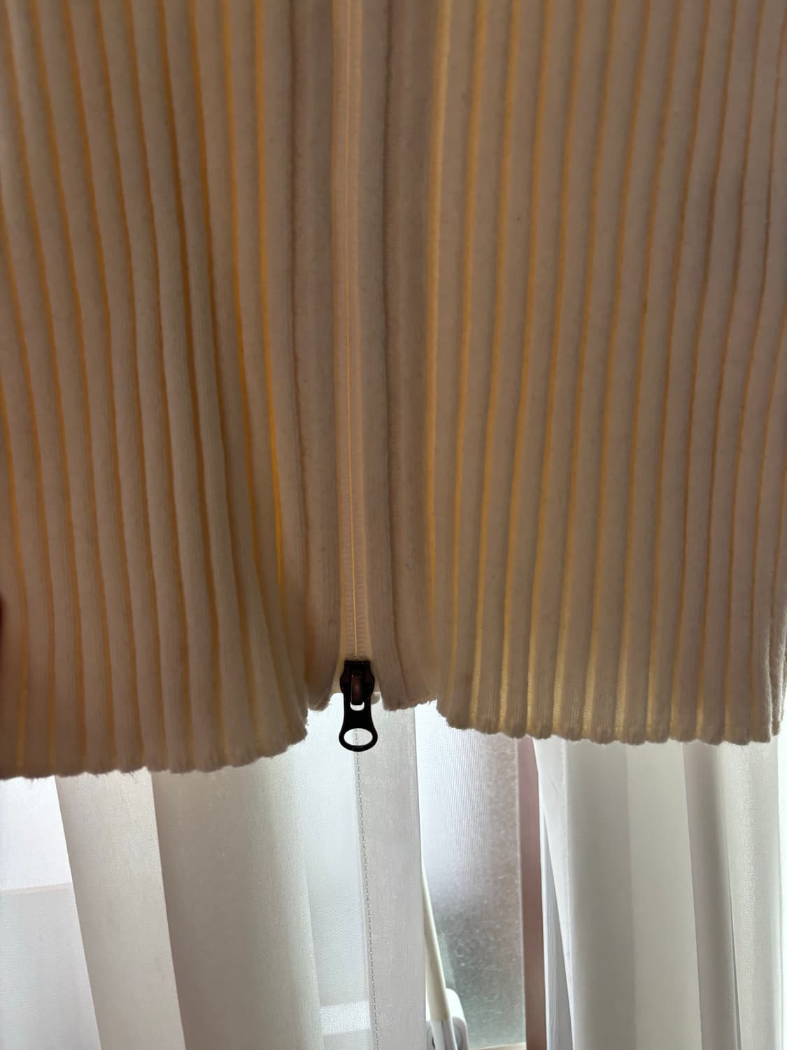 아모멘토 골지 투웨이 가디건 수사샤착용 상품이미지8