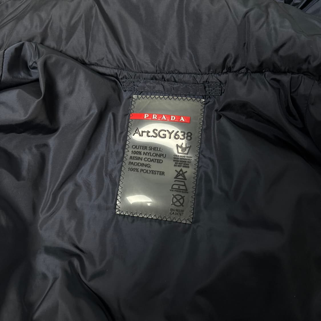 (44) 프라다 경량패딩 네이비 상품이미지6