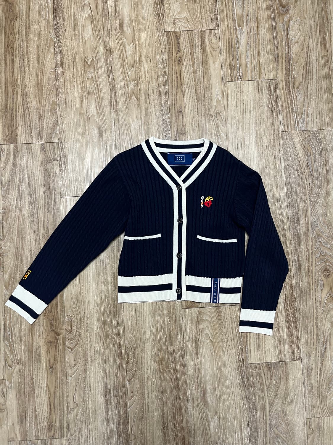 로맨틱 크라운 케이블 가디건 M 우먼스 상품이미지1