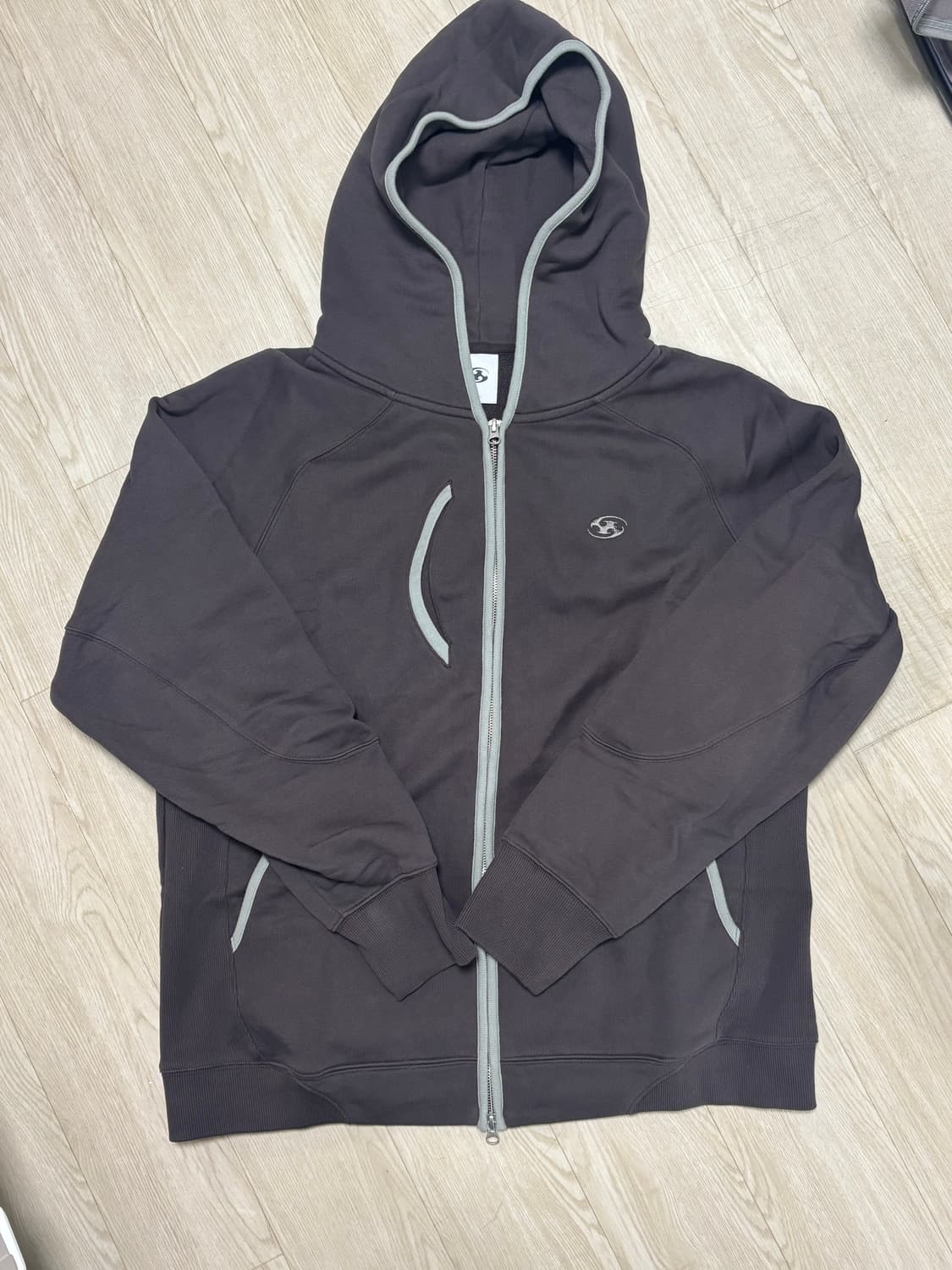 산산기어 후드 집업 브라운 - 24SS 상품이미지5