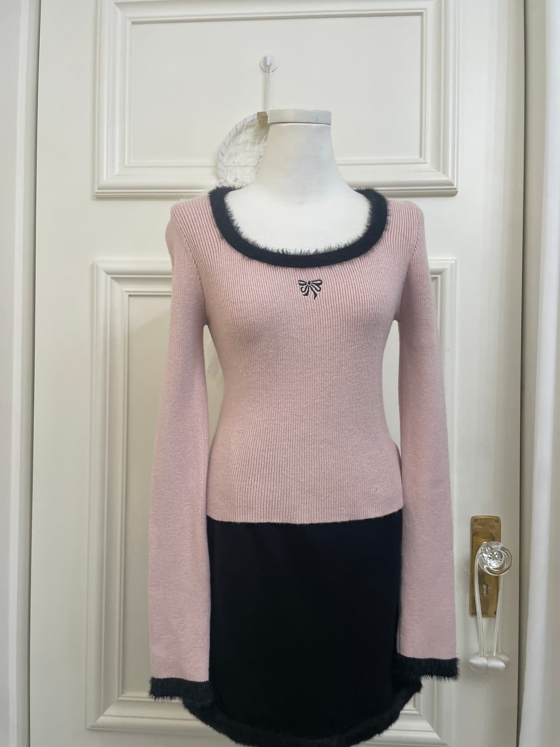 indi pink black fur point knit top 상품이미지1