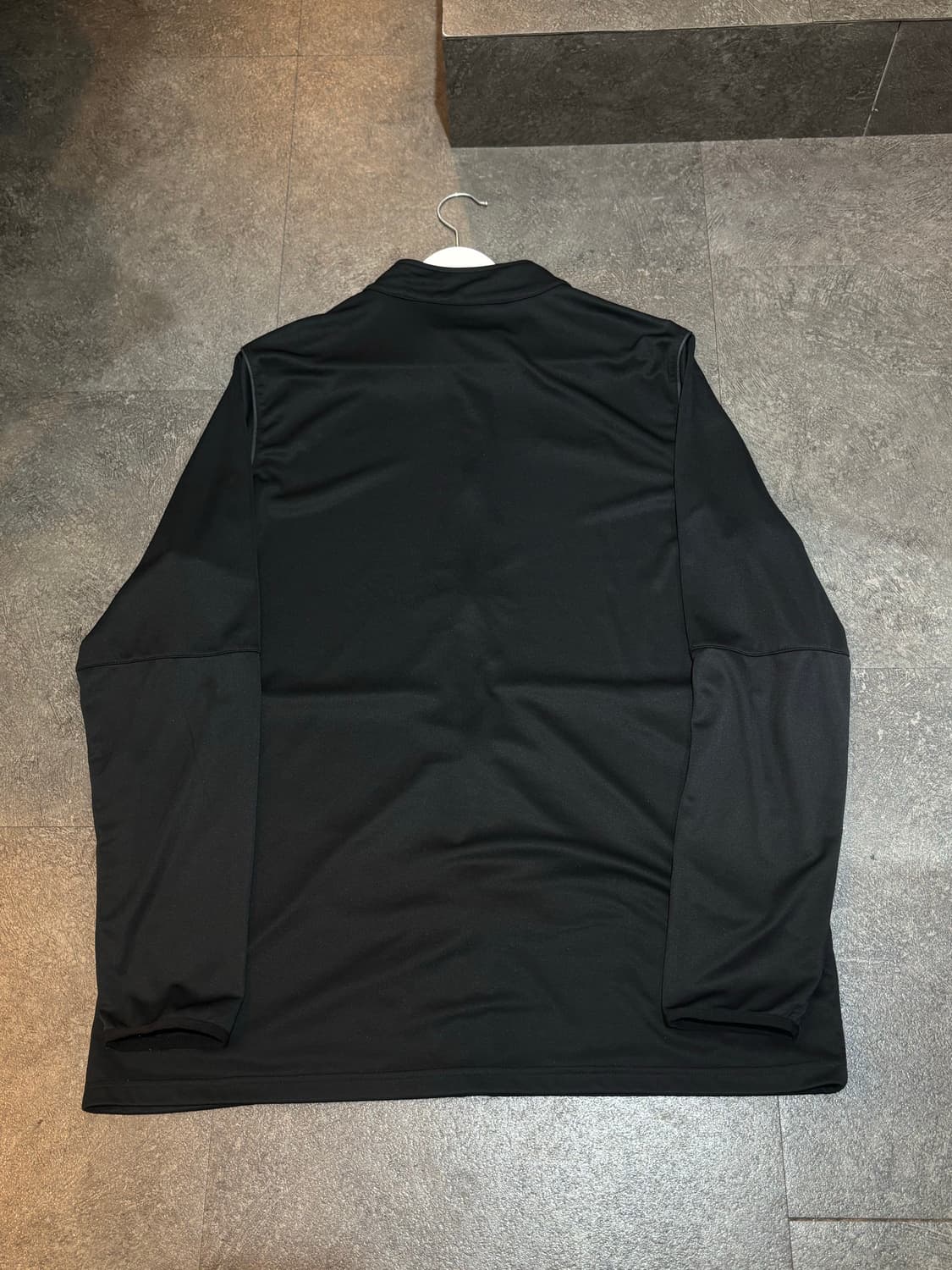 나이키 트레이닝 져지 블랙 110사이즈 상품이미지3