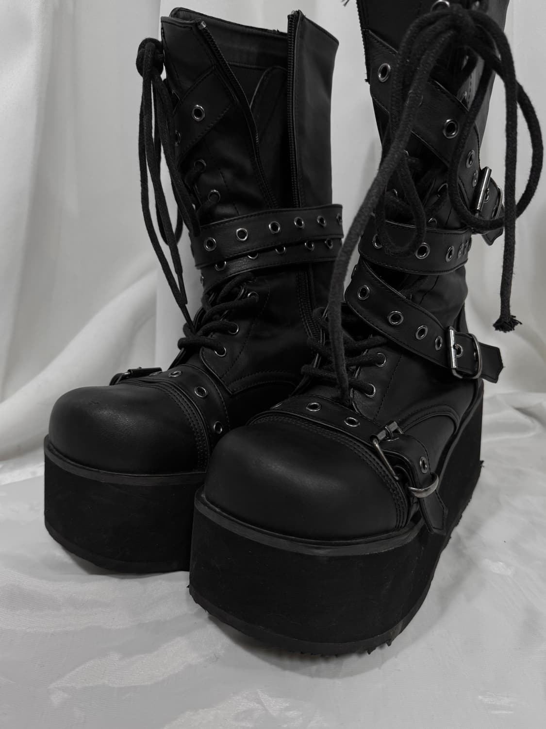 demonia buckle boots 상품이미지4
