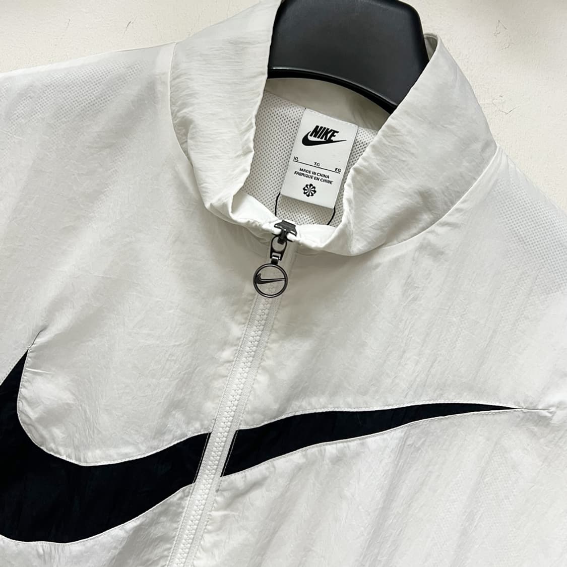 나이키 우먼스 NSW 에센셜 빅로고 우븐 바람막이 자켓 XL 상품이미지3