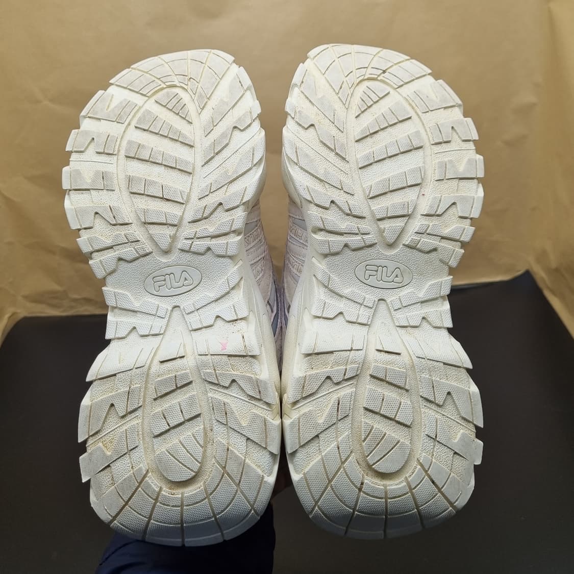 휠라 인터레이션 여성운동화230  상품이미지3