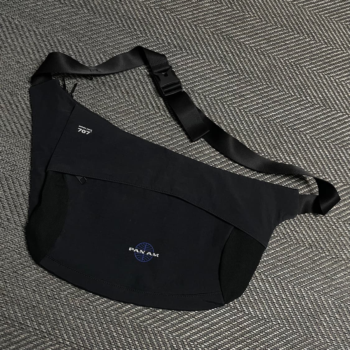 팬암 자수 미니멀 숄더 슬링 메신저백 블랙y 5173 상품이미지1