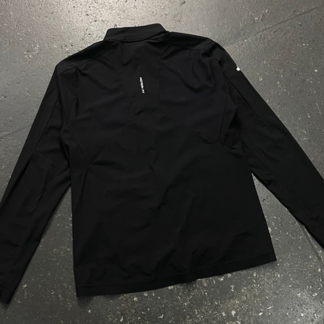 100 데상트 집업  상품이미지5