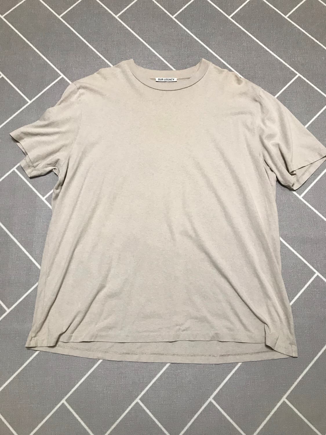 아워레거시 티셔츠  상품이미지1