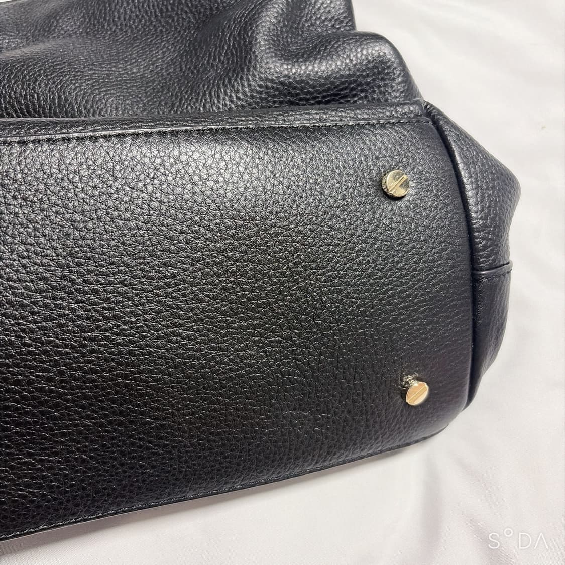 토리버치 블랙 레더 체인 숄더백 태슬 장식 상품이미지3