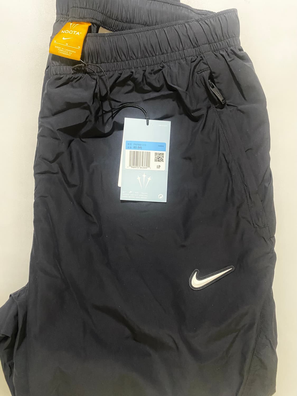 나이키x드레이크 녹타 우븐 트랙 팬츠 블랙(FN7668-010) M사이즈 상품이미지2