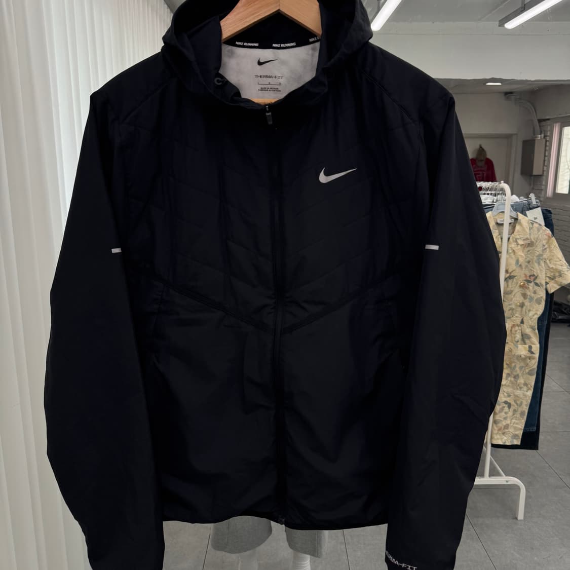 나이키 에어로레이어 자켓 상품이미지2
