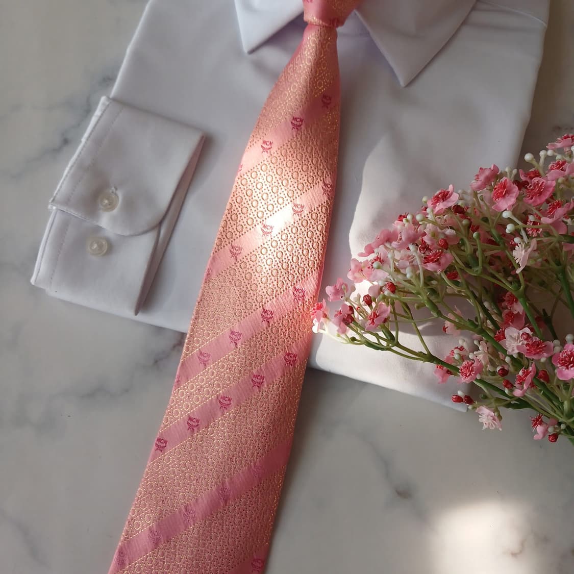 MCM 실크 핑크 자수 로고 패턴 넥타이 8.4cm A+등급 A19326 상품이미지5