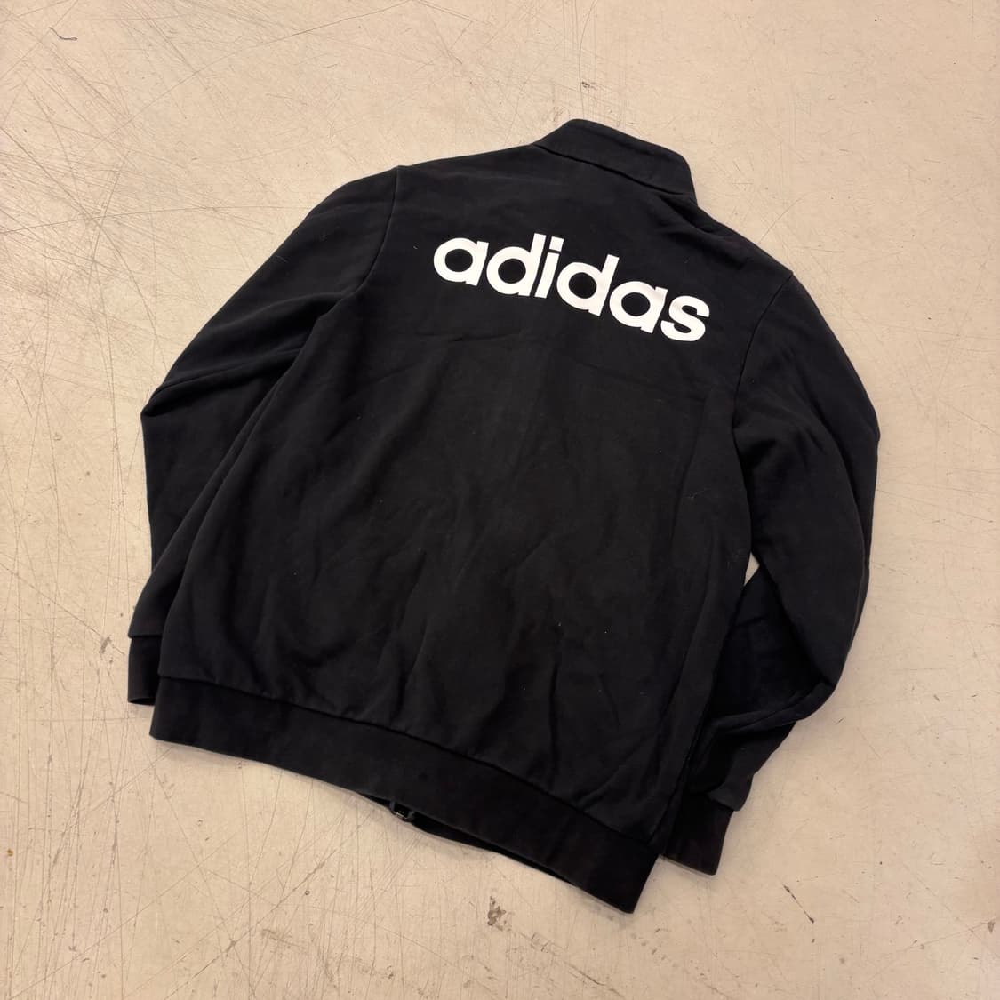 아디다스 빅로고 집업 상품이미지1