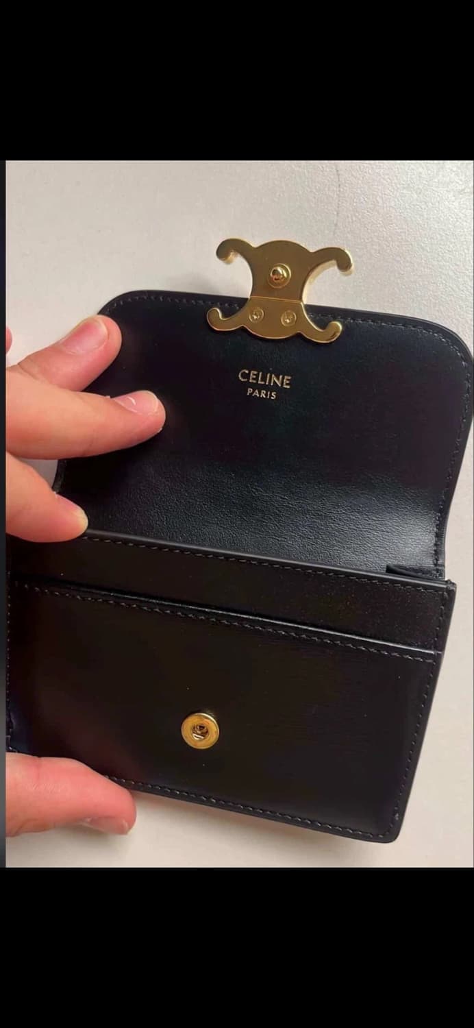 셀린느 트리옹프 지갑 팝니다 상품이미지2