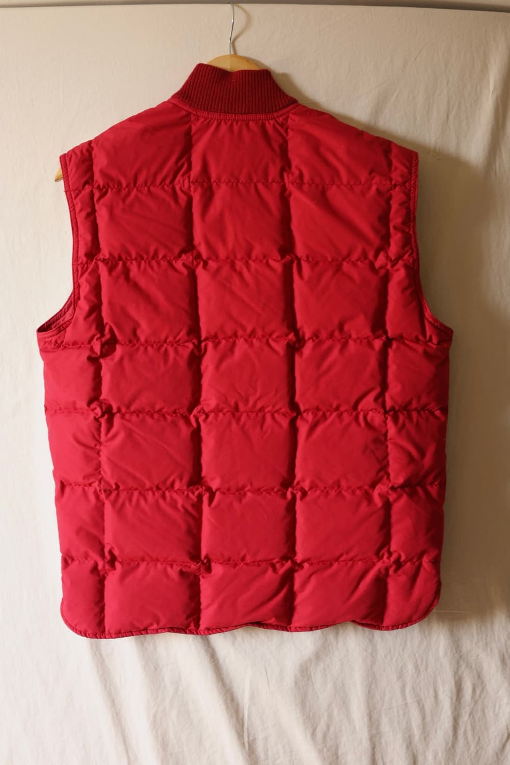 에디바우어 90s 구스다운 베스트 레드 

 상품이미지7