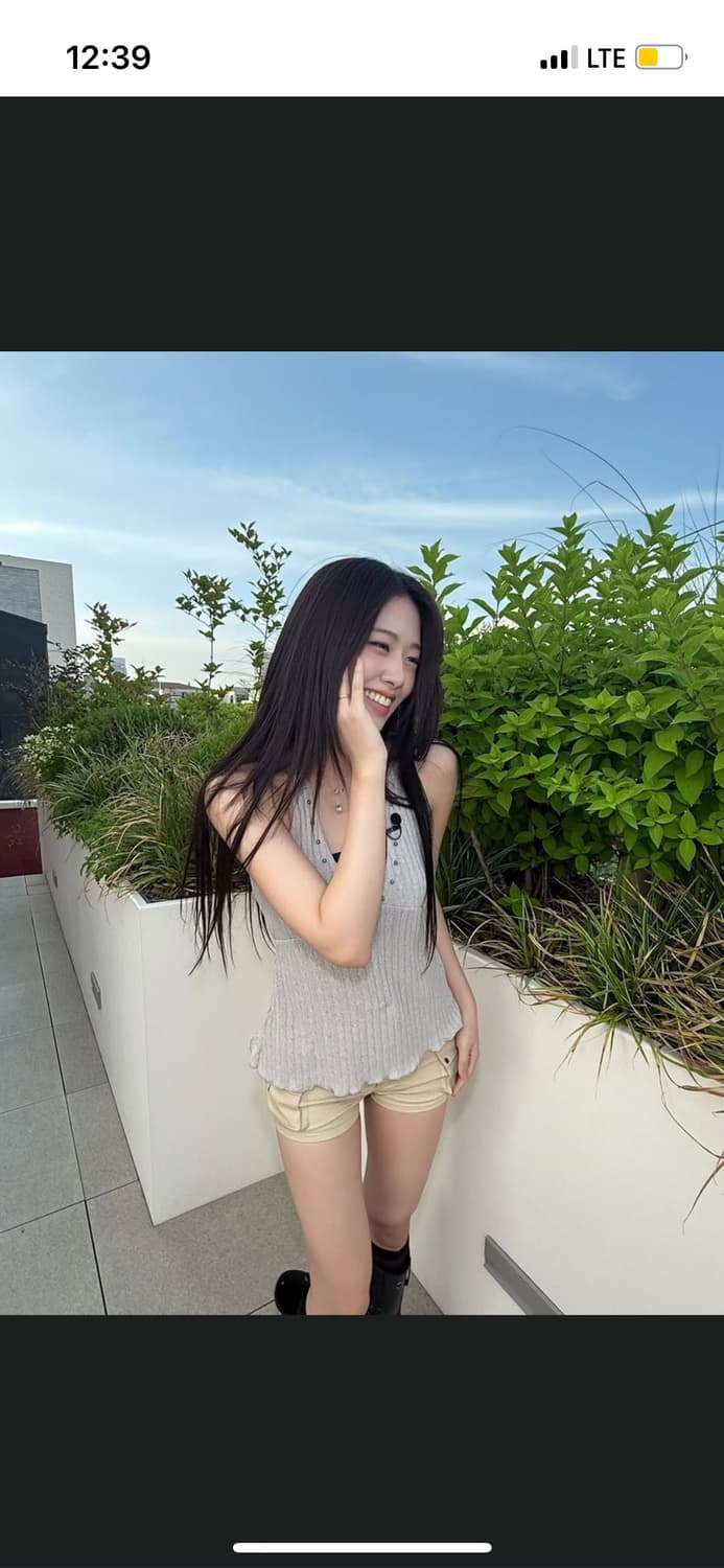 폴리수엠 홀터넥 베이지 상품이미지1