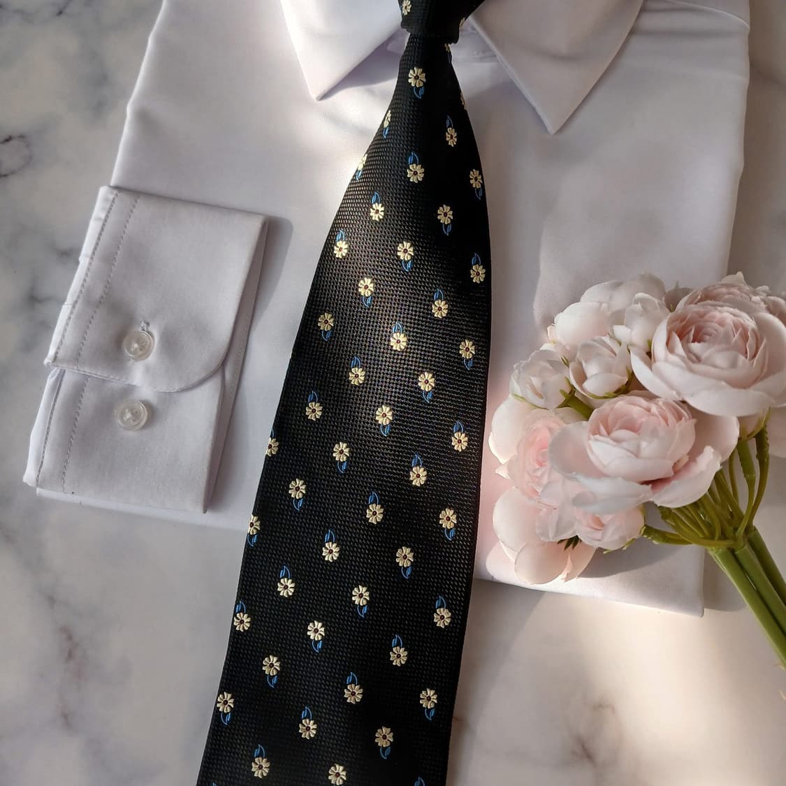 지방시 실크 블랙 플라워 자카드 넥타이 9.6cm A등급 A18890
 상품이미지6