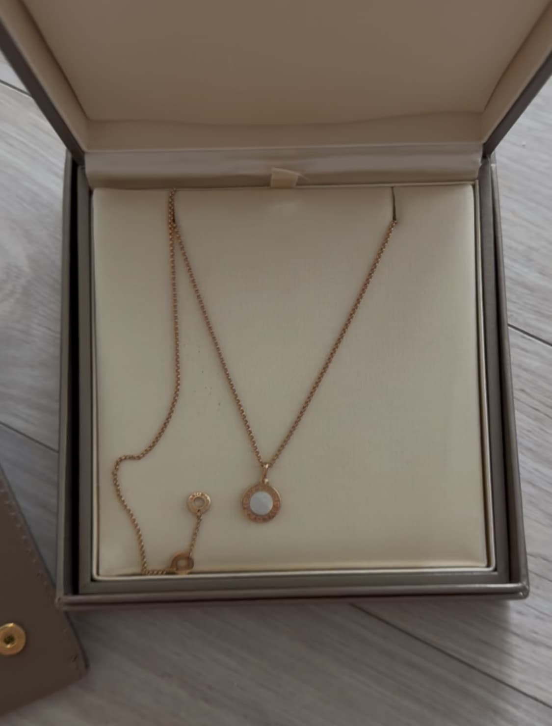 불가리불가리네크리스 마더오브펄 상품이미지2