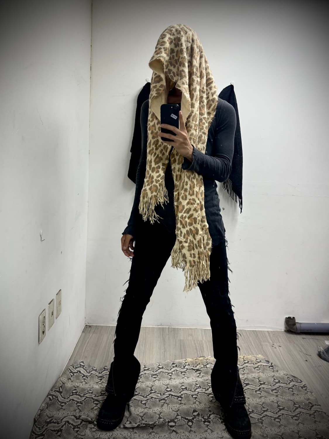 “Vintage” Leopard Long Scarf 상품이미지1