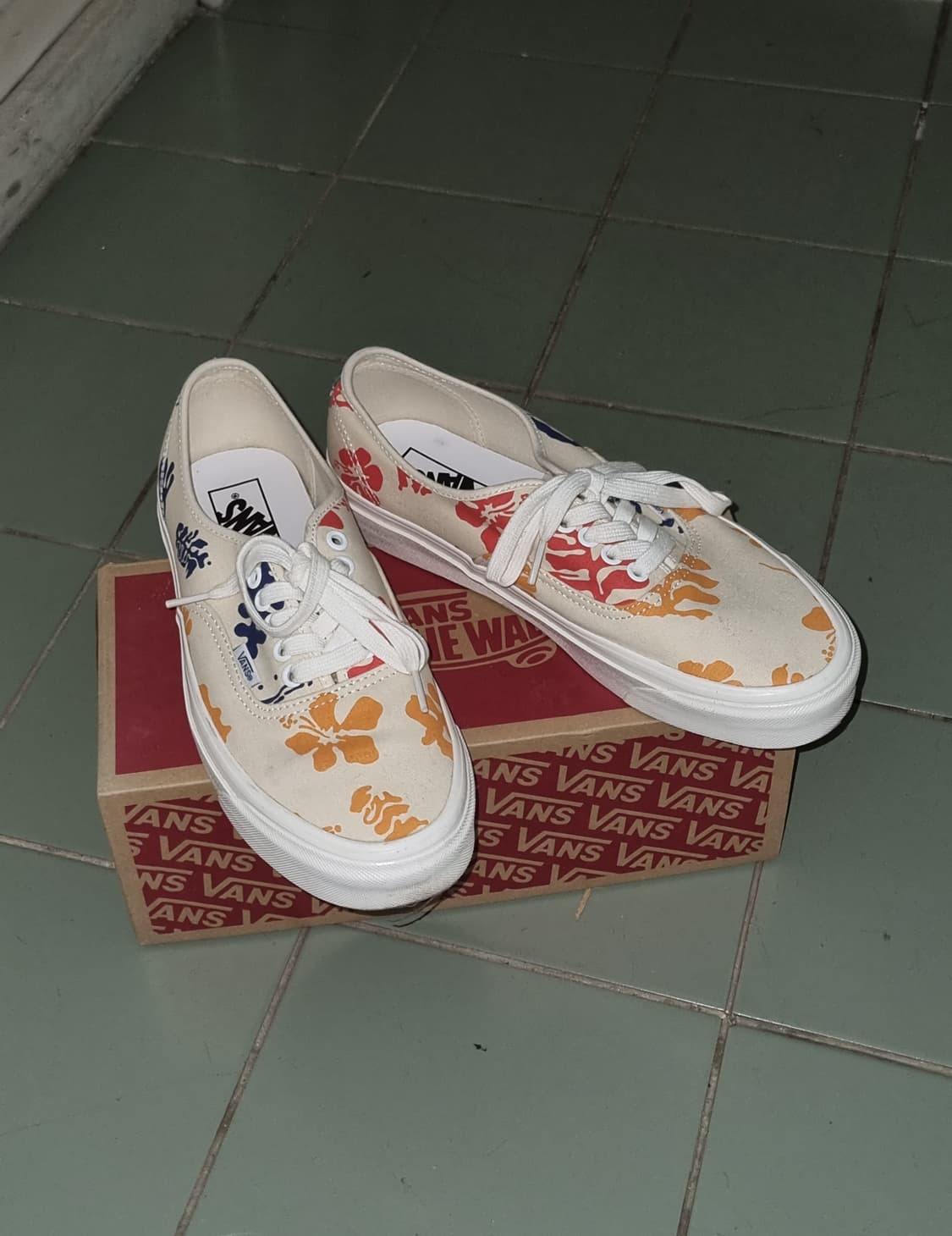 반스 어센틱 44DX 애너하임 팩토리 알로하 상품이미지1