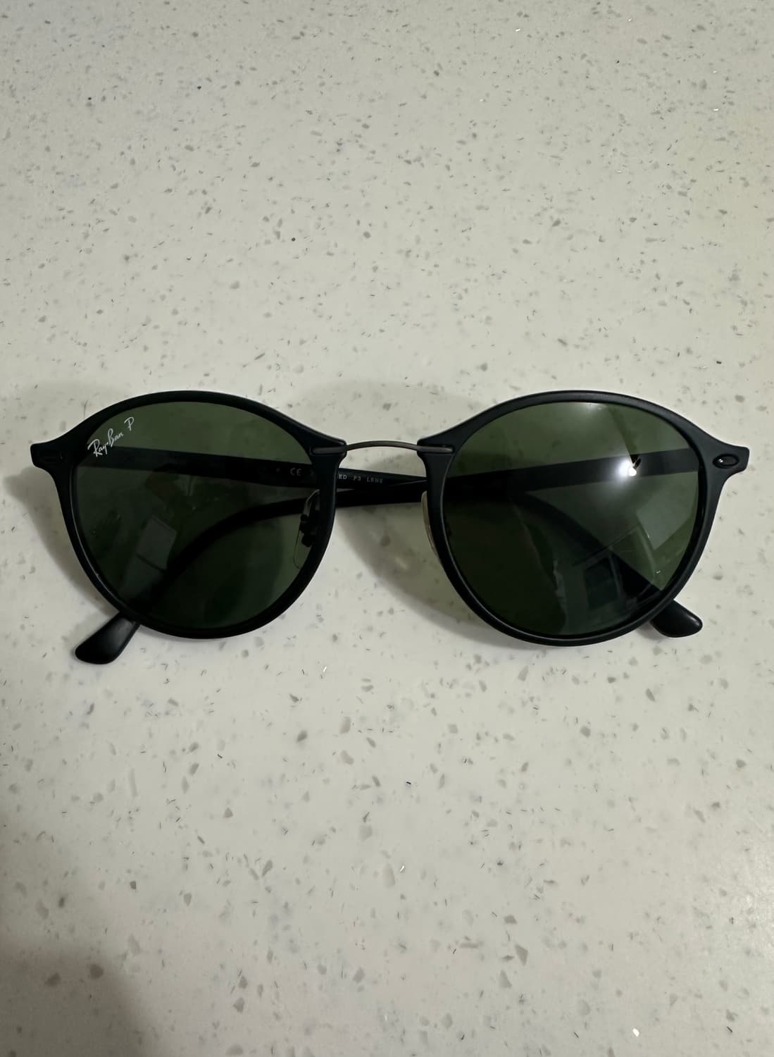 레이밴 RB4242 상품이미지1