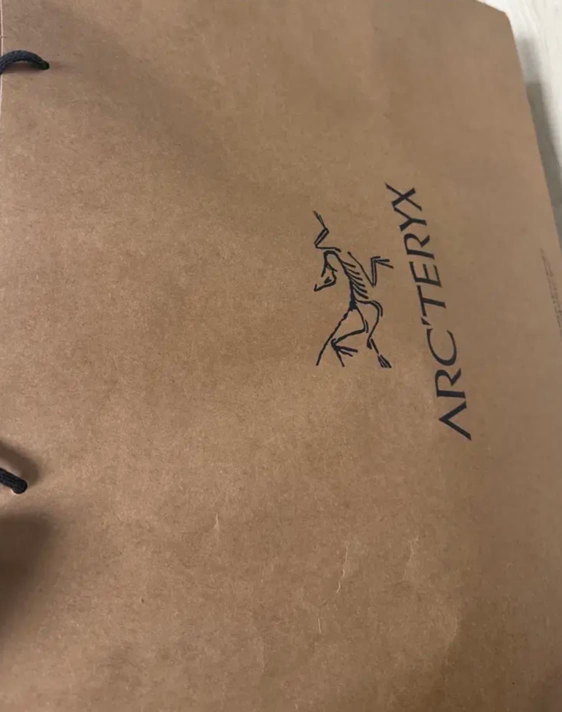 아크테릭스 세륨 소울소닉 L 사이즈  안입었습니다  상태 9.999/10 상품이미지3