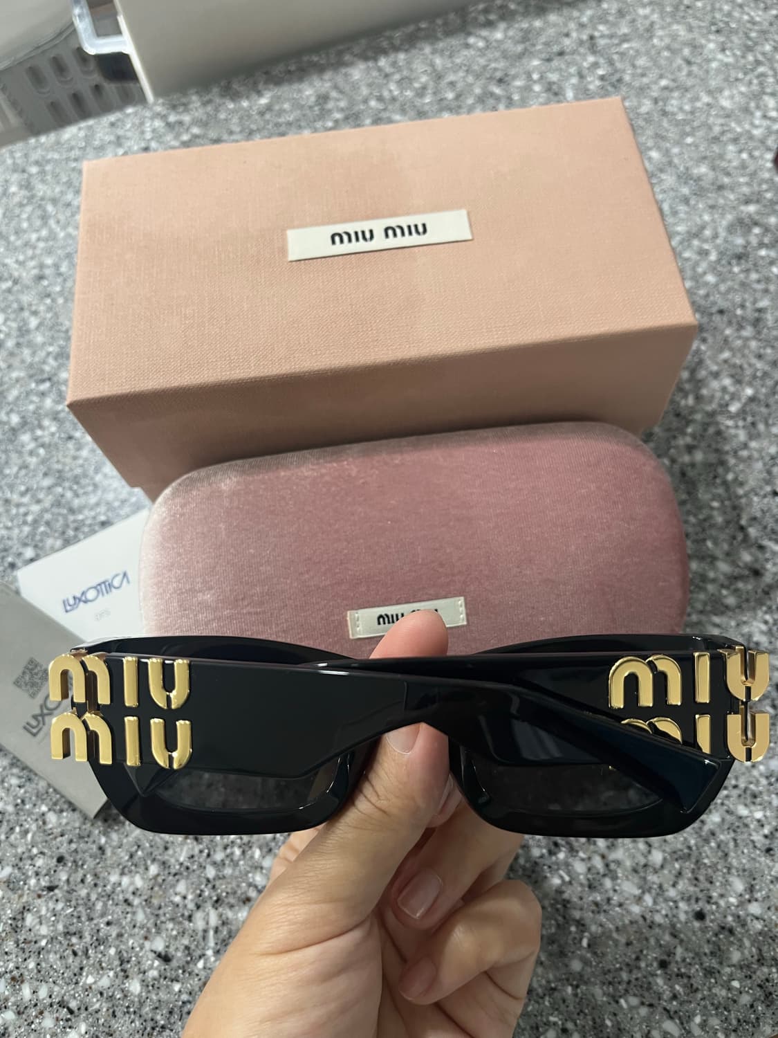 미우미우 글림스 선글라스  상품이미지2
