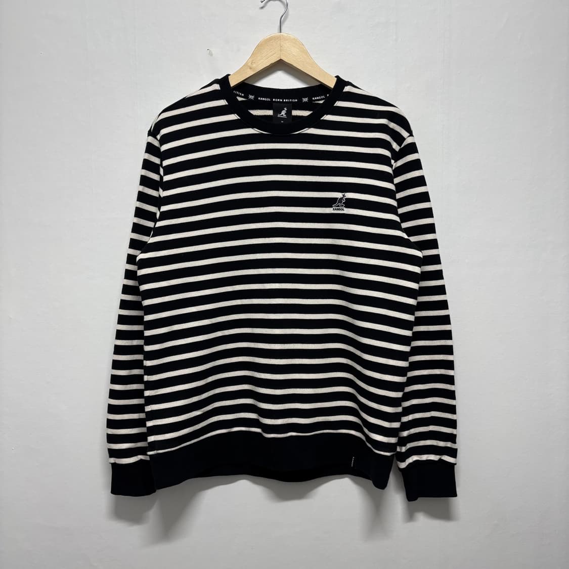 캉골 스트라이프 맨투맨 상품이미지1