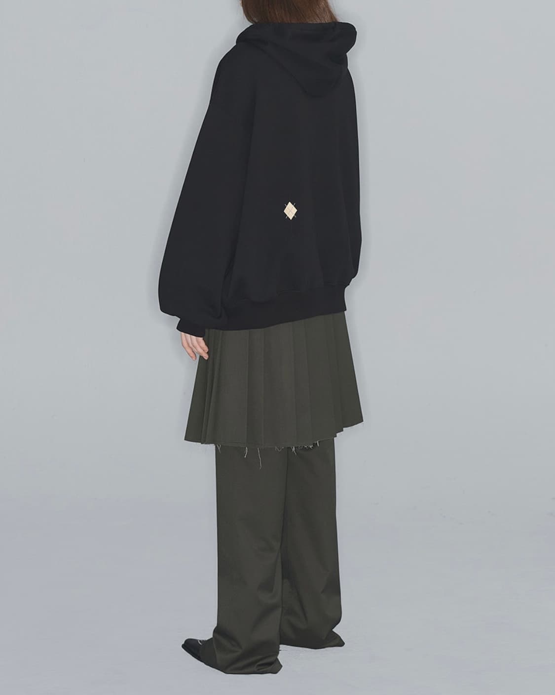 OPEN YY PLEATED WRAP SKIRT_KHAKI, L사이즈 상품이미지4