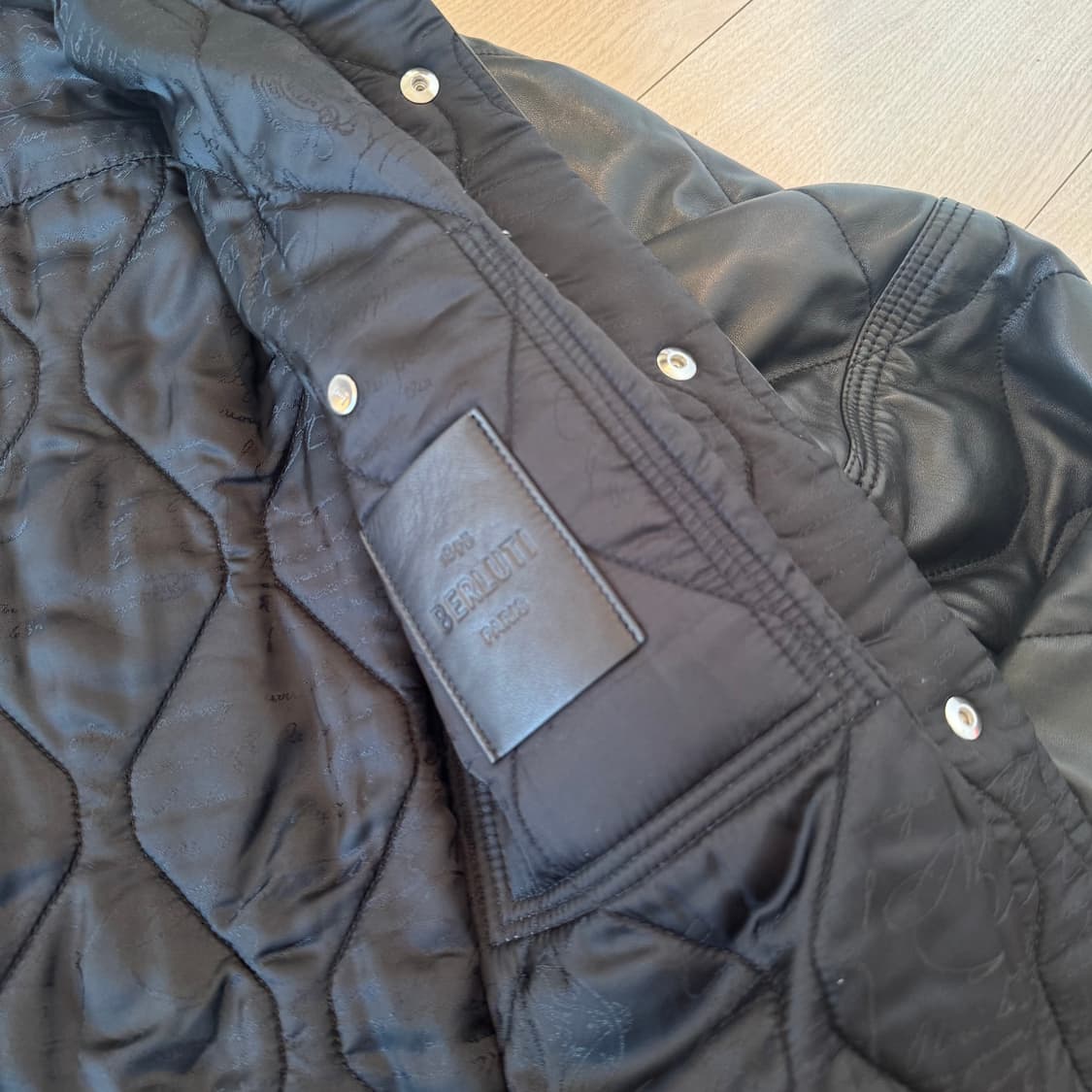 BERLUTI 벨루티 이탈리아 최상급 가죽 킬팅 패딩 자켓 샤켓 필드  상품이미지8
