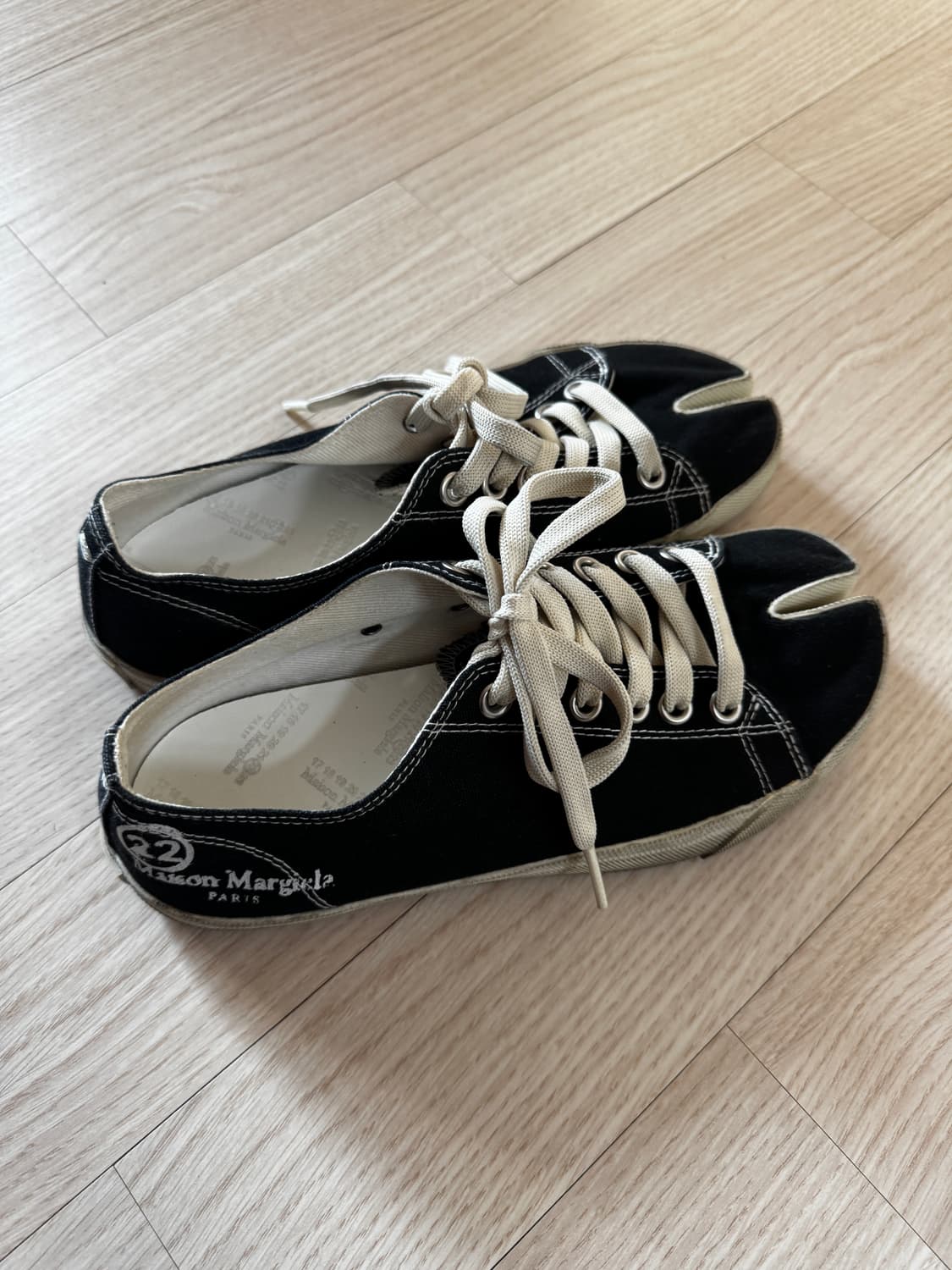 마르지엘라 타비 스니커즈 블랙 여성용 37 사이즈 상품이미지1