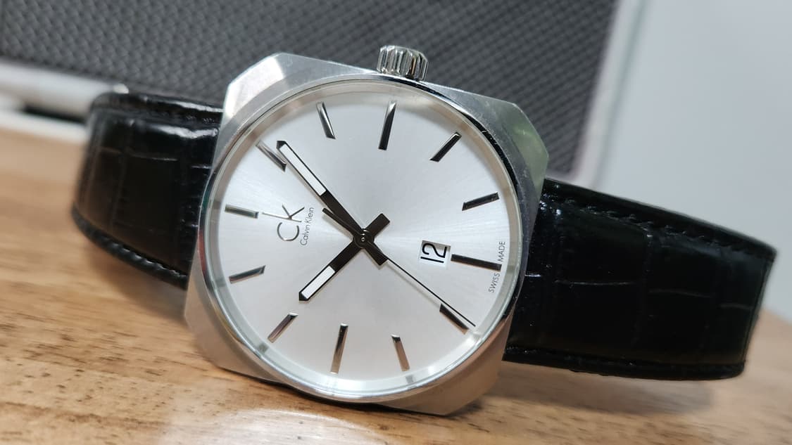 # 캘빈클라인 솔리드 스위스쿼츠 옥타곤 남성명품 가죽시계 급처 상품이미지10