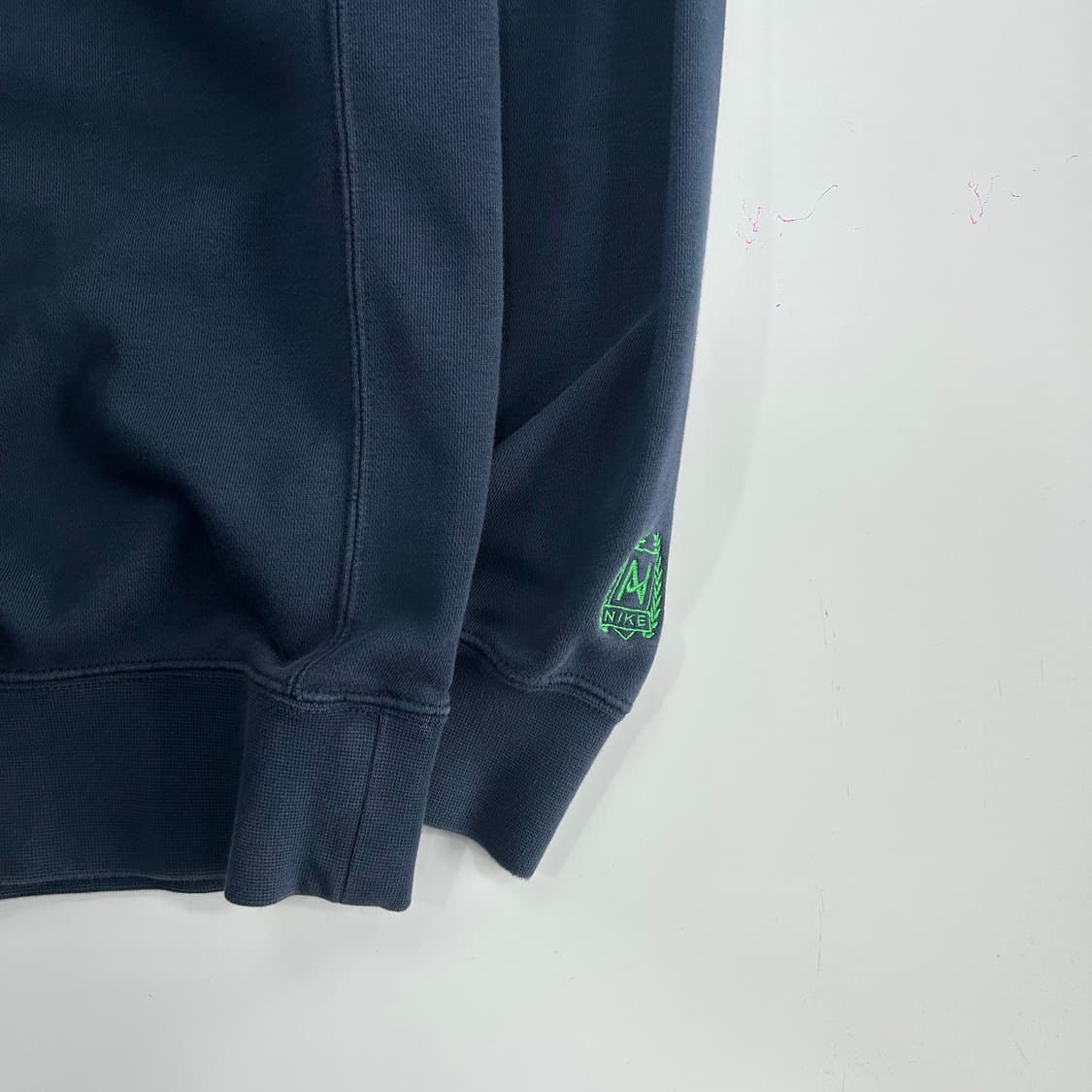 Nike 나이키 그린 로고 네이비 맨투맨  상품이미지5