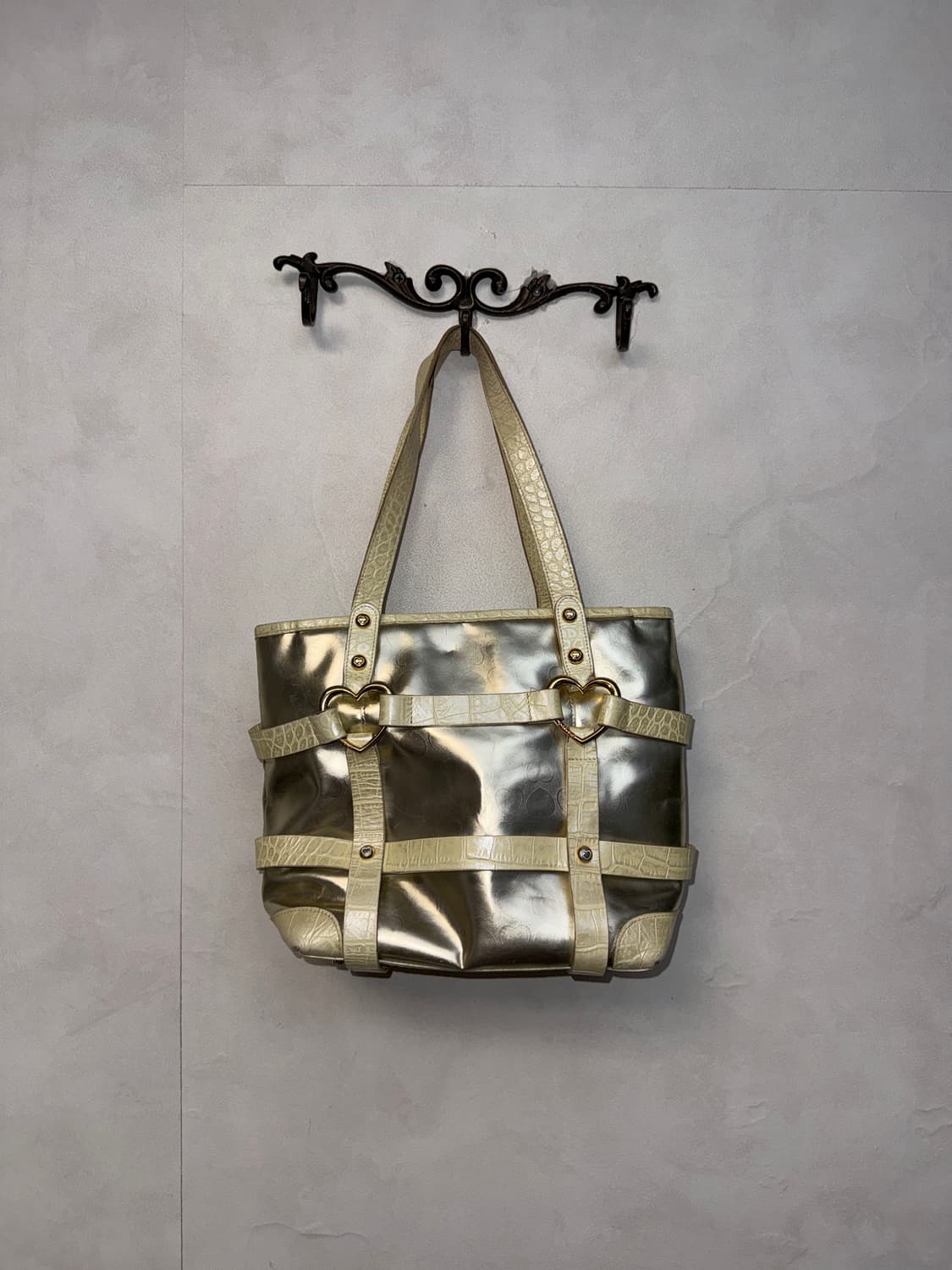 Lovcat metal beige gold buckled 숄더백 상품이미지4